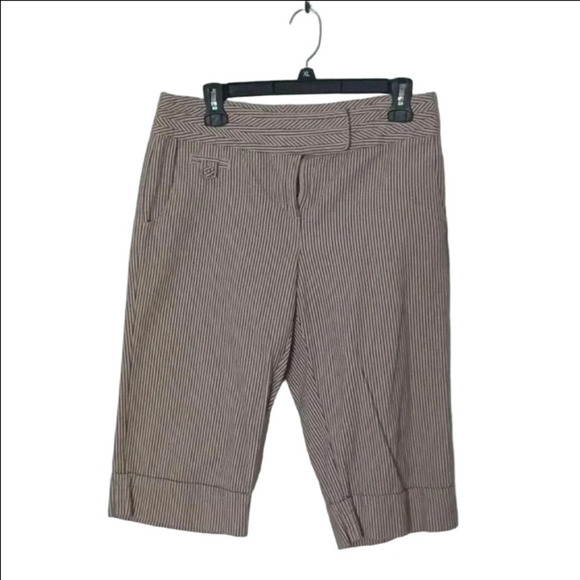 dfa Pants - -- Striped Bermuda shorts